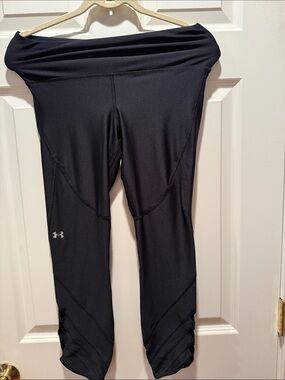 Under Armour Black Cropped Performance Leggings